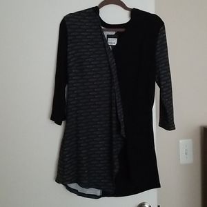 Reborn Cross Color 3/4 sleeve tunic